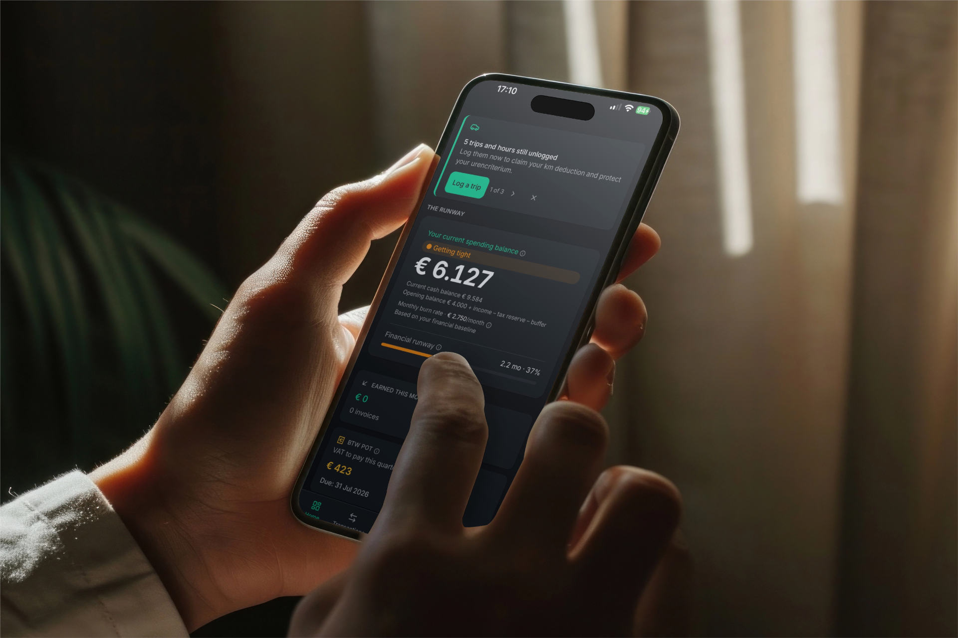 Mobiele weergave van het Soloyn-dashboard met Safe to Spend